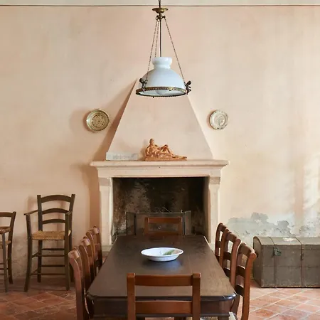 Corte Pagliare Deserto, Antico Palazzo Con Piscina Villa