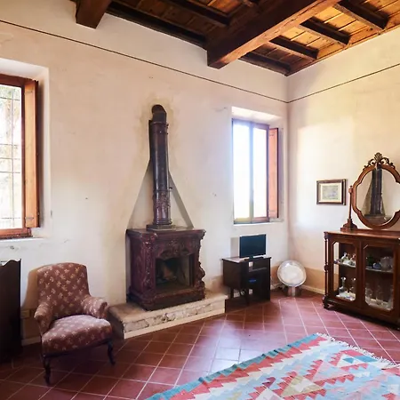 Corte Pagliare Deserto, Antico Palazzo Con Piscina