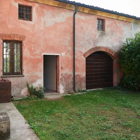 Corte Pagliare Deserto, Antico Palazzo Con Piscina La Cappelletta