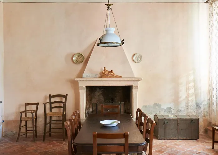 Corte Pagliare Deserto, Antico Palazzo Con Piscina Villa