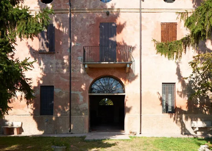 Villa Corte Pagliare Deserto, Antico Palazzo Con Piscina